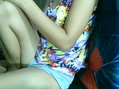 PinaySkinnyGirl live cam on StripChat
