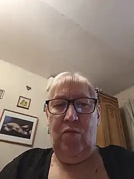 Molli1408 webcam
