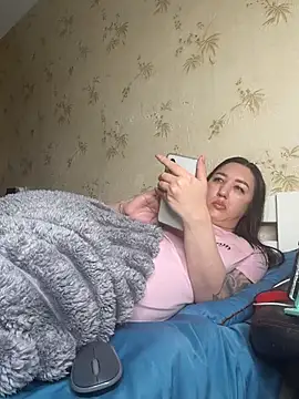 Naughtbaby_2025 webcam