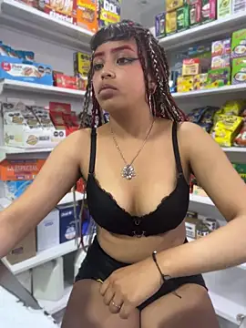 alana_king7