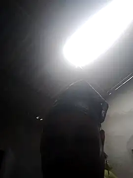LoveMomy68 webcam