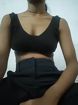 Black_beautyqueen webcam