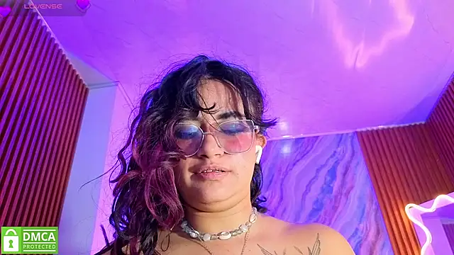 kristen_tay
