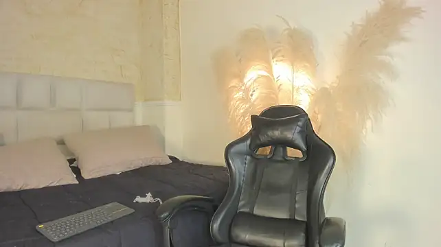AdharaSweet1_ live cam preview