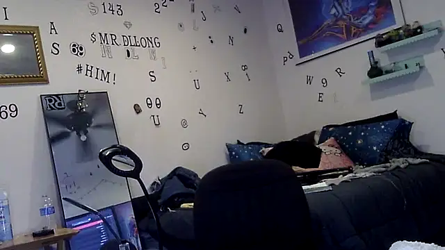 TheRealMrDLlong live cam preview