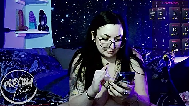 PriscillaPlush live cam preview