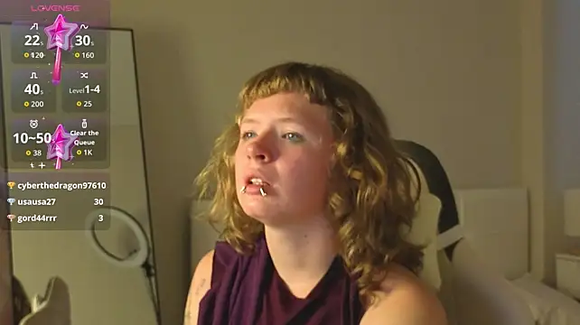 VioletDesiree webcam