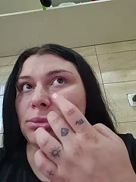 6Alicee69