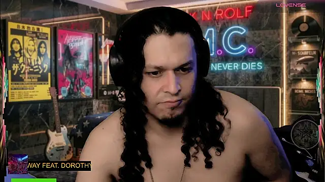 chino_roz live cam on StripChat