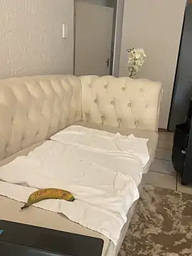 bumhoneybitch webcam