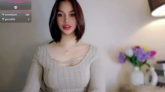 Anna_HollyDoll