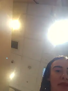 blowy-chloe live cam on StripChat