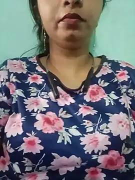 Cute-sonam-01 live cam on StripChat