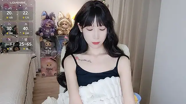 M-OTT_ live cam on StripChat