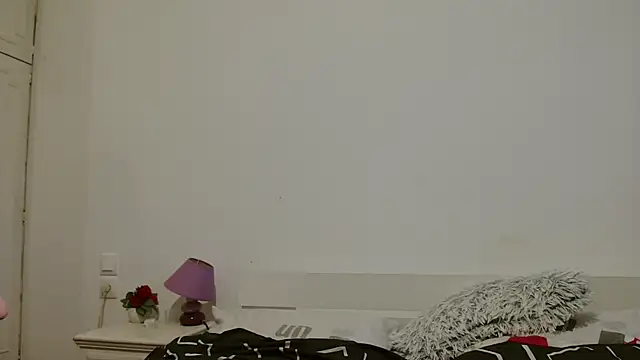 desirmiss1 live cam on StripChat