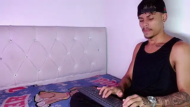 Angel_foxc13 webcam