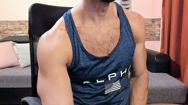 HotHunkTrainer live cam on StripChat