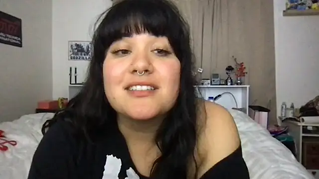 Daisyymarieee live cam on StripChat