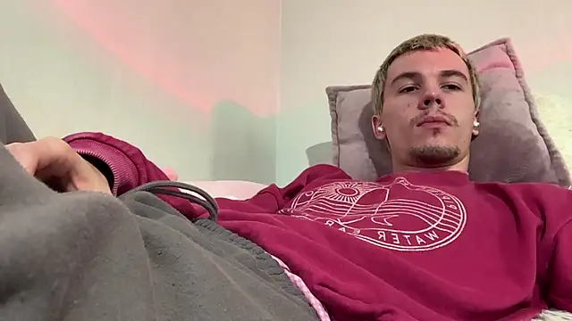 Jeremy1Scott live cam on StripChat