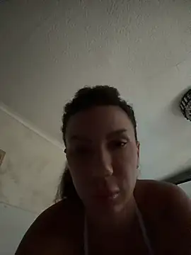 SelineVelvet live cam preview