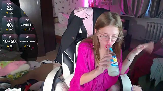 Kira_honeyy webcam