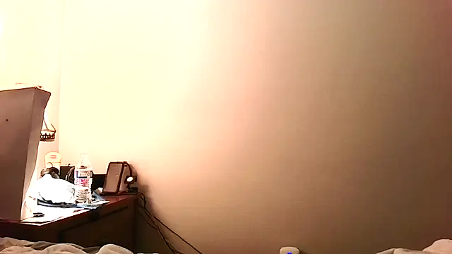 Yournaughty webcam