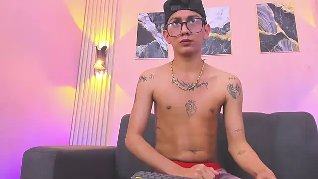 Marcus_and_Tony webcam
