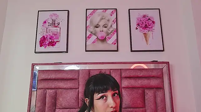 chole_lux webcam