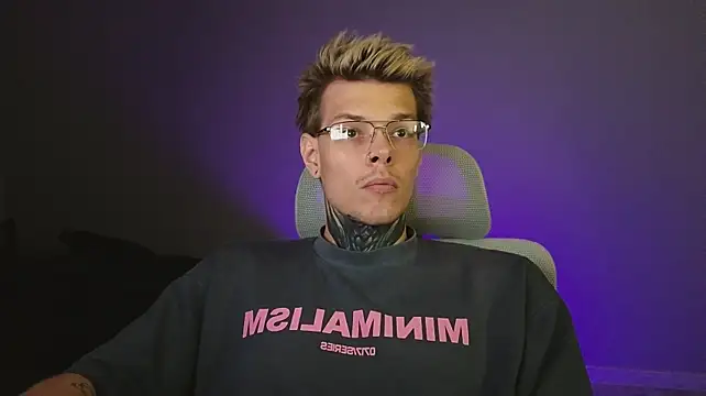 DENIS_HERE webcam