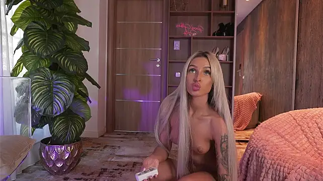 ArianaXO_ webcam