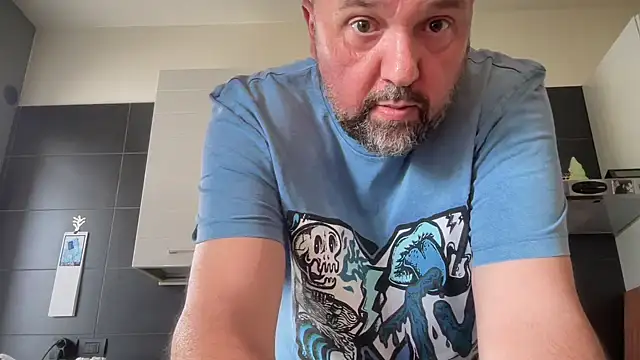 theitalianbear webcam