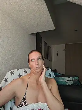 SexyJulia21 webcam