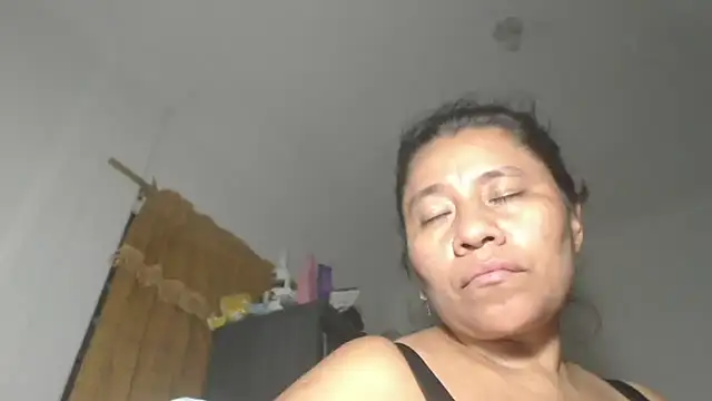 adrixxx38 webcam