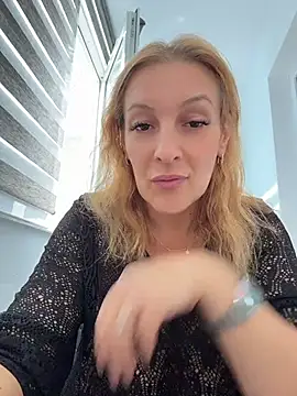 Hot-Milf4U webcam