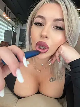 IveySin webcam