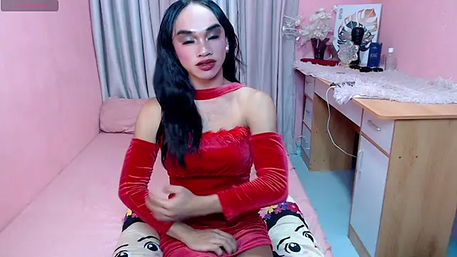 VivienneLuxe live cam on StripChat