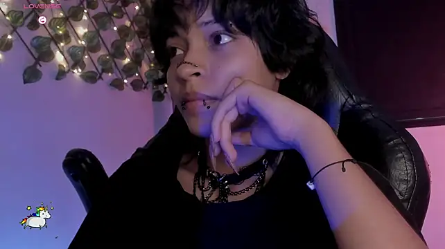 Anny_Kiitty webcam