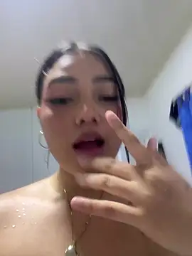 ArianaRougee webcam