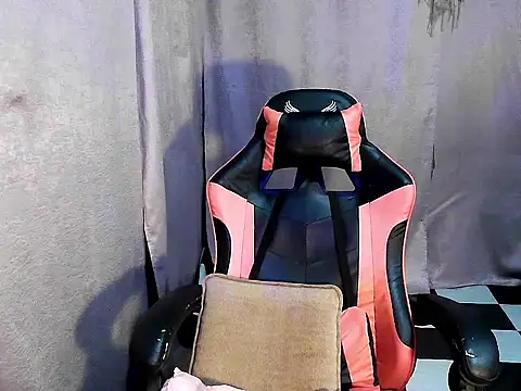 BrendaMore webcam