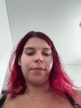 RiriRoseey webcam