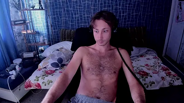 CuteBoy228 live cam on StripChat