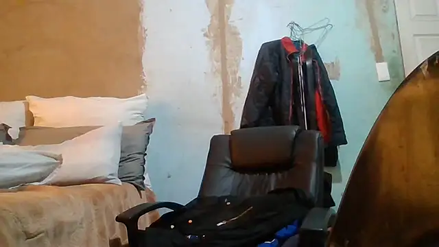 Nicky52 webcam