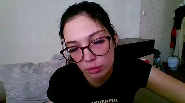 DolorisHowle webcam