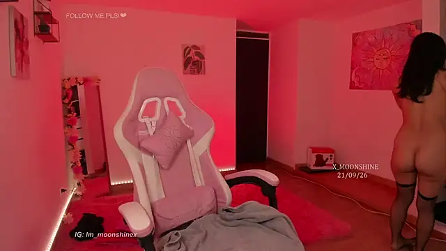 Xmoonshine_ webcam