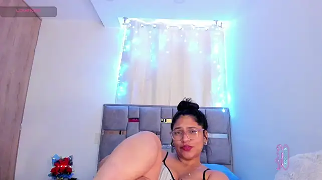 Vickyy30_