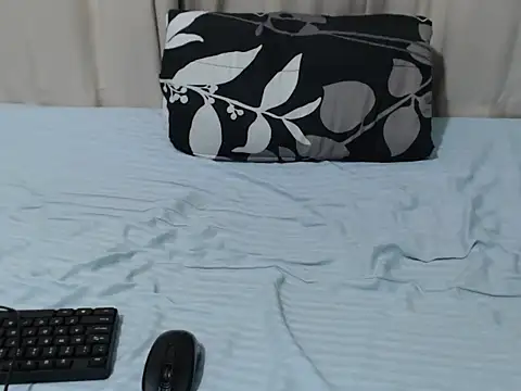 leestyline live cam on StripChat
