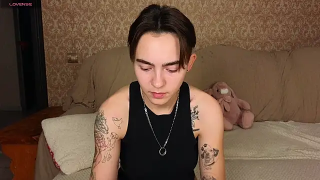 Lilihere_ live cam on StripChat