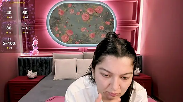 ZarifaBev webcam
