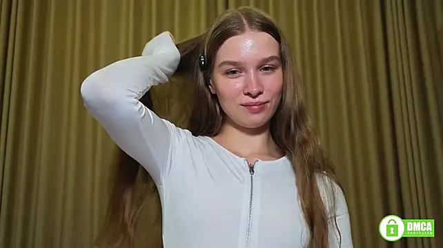 Adorielle webcam