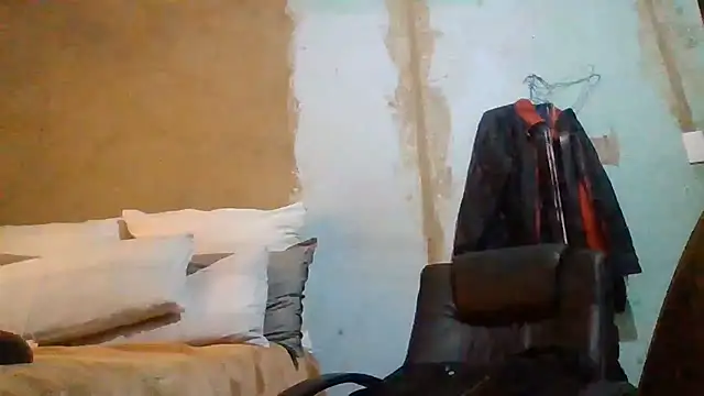 Nicky52 webcam